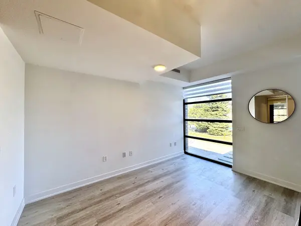 1604 Charles ST #126 B, Whitby, ON L1N 1B9