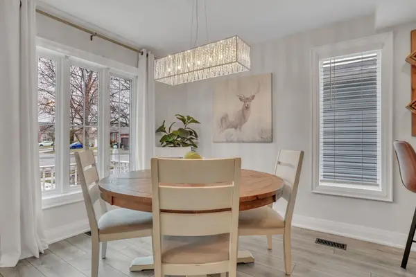 212 CHURCHLAND DR, Barrie, ON L4N 8N6