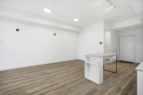 722 Marlee AVE #303, Toronto W04, ON M6B 3J7