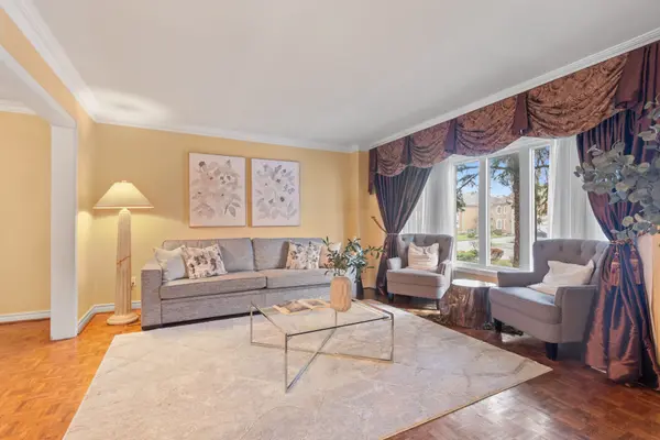 4873 Forest Hill DR, Mississauga, ON L5M 5B1