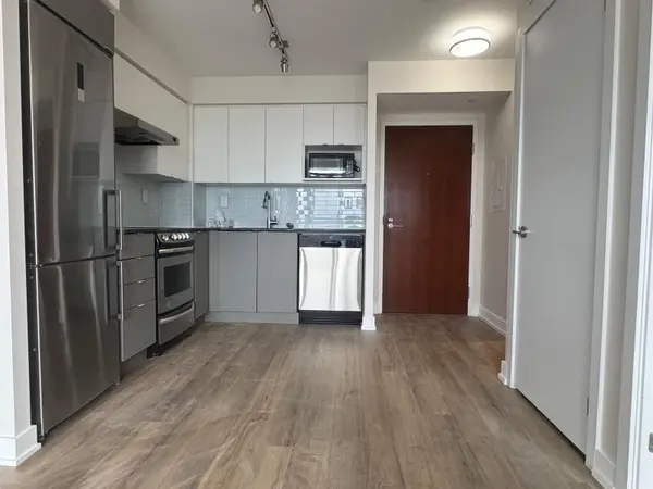 160 Flemington RD #1216, Toronto W04, ON M6A 1N6