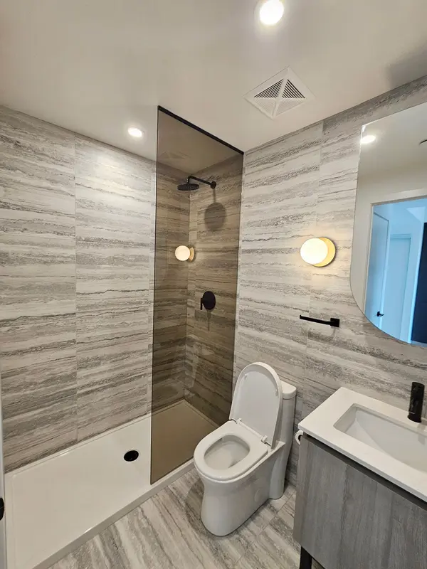 2625 Dundas ST W #706, Toronto W02, ON M6P 1X9