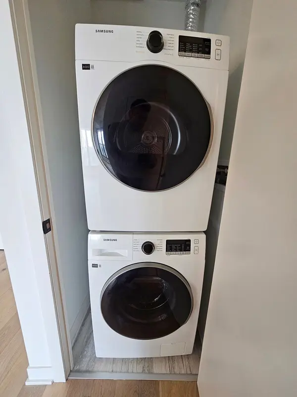 2625 Dundas ST W #706, Toronto W02, ON M6P 1X9