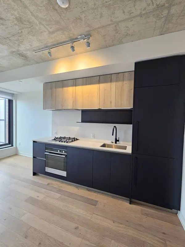 2625 Dundas ST W #706, Toronto W02, ON M6P 1X9