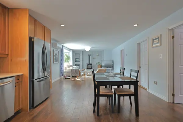 8296 Burwell RD, Lambton Shores, ON N0M 1T0