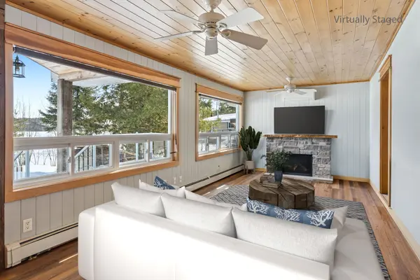 1075 Sandwood RD, Muskoka Lakes, ON P0B 1M0