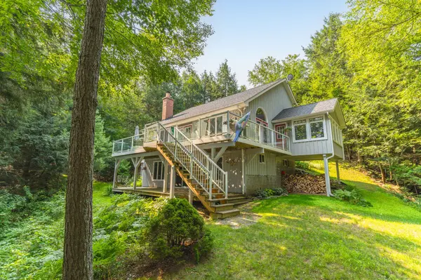 1003 Arnott LN, Dysart Et Al, ON K0M 1S0