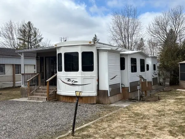 2071 FRIENDLY BLVD, Centre Wellington, ON N1M 2W5