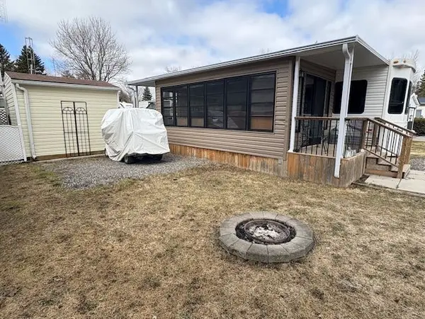 2071 FRIENDLY BLVD, Centre Wellington, ON N1M 2W5