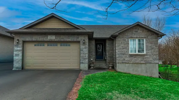 23 Creighton DR, Loyalist, ON K0H 2H0