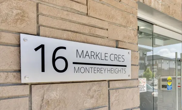 16 Markle CRES #316, Hamilton, ON L9G 0H4
