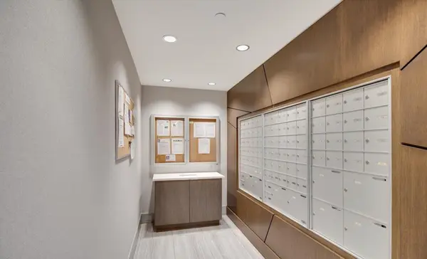 16 Markle CRES #316, Hamilton, ON L9G 0H4