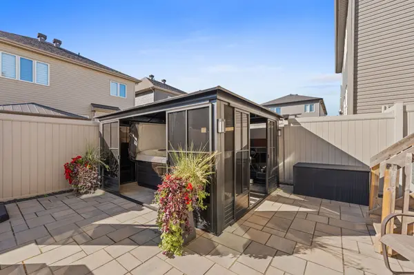 53 Boddington ST, Barrhaven, ON K2J 6G1