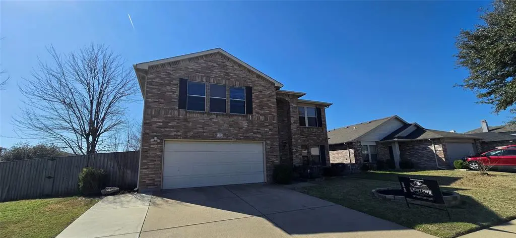5532 Costa Mesa Drive, Fort Worth, TX 76244