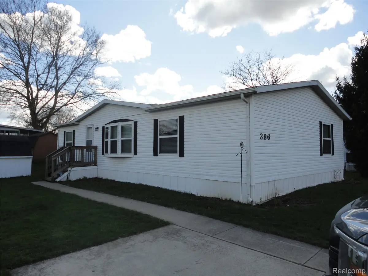 386 Blackwatch ST, Bedford Township, MI 48182