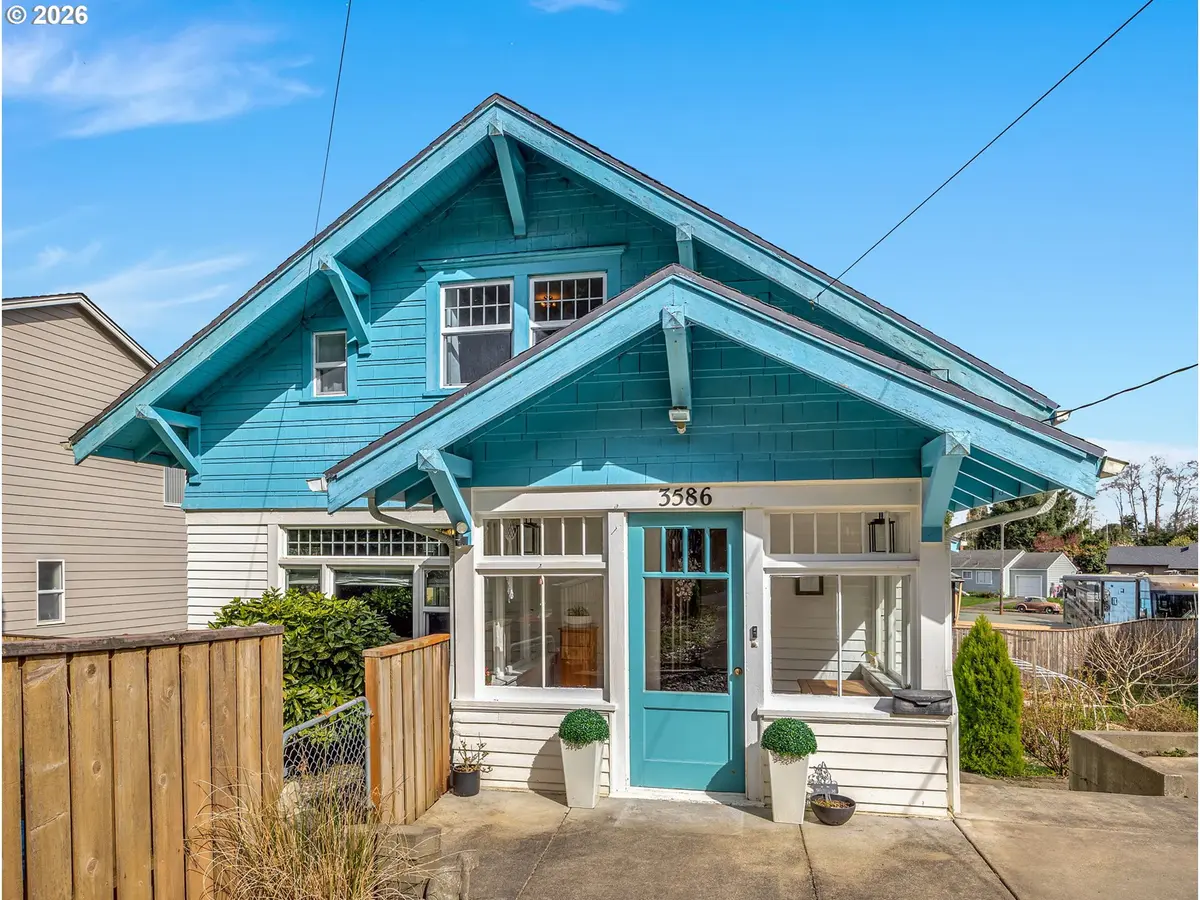 3586 IRVING AVE, Astoria, OR 97103