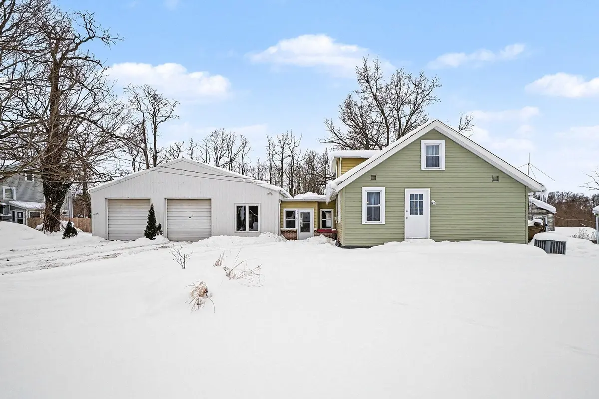 33187 Pokagon HWY, Pokagon Twp, MI 49120