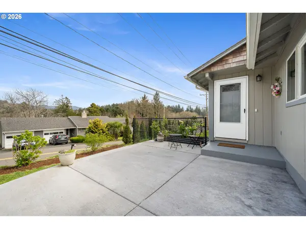 5575 OCEAN ST, Bay City, OR 97107