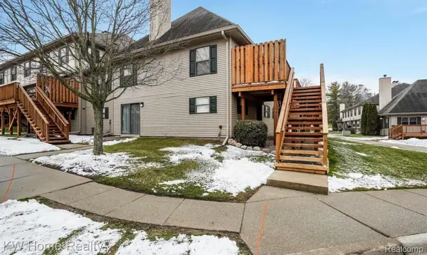 24744 Cashmere CT #119, Southfield, MI 48033