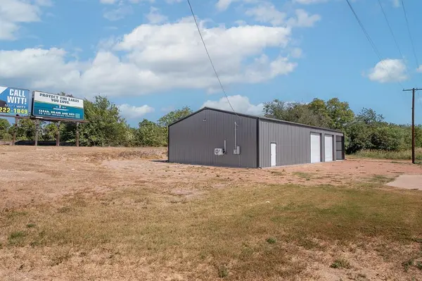 101 Richards, Brady, TX 76825