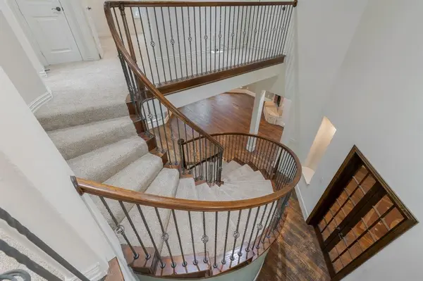 109 Meadowlands Drive, Denton, TX 76210