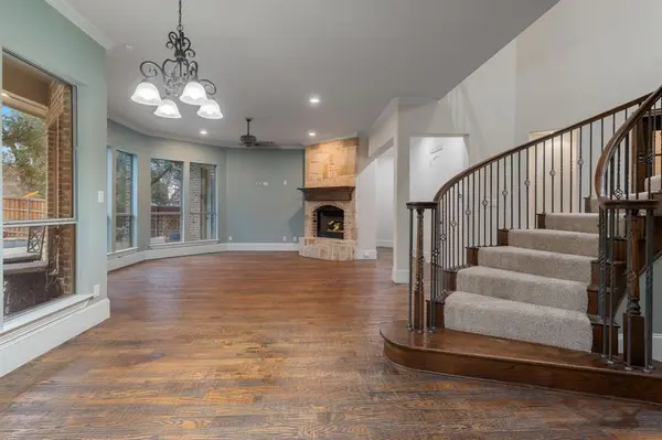 109 Meadowlands Drive, Denton, TX 76210