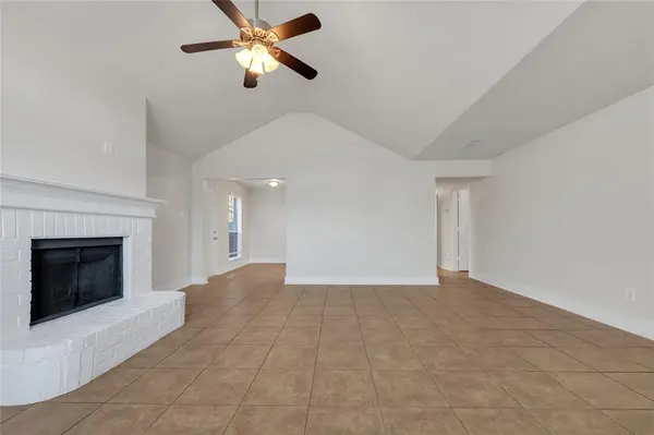 749 Nelson Place, Fort Worth, TX 76028