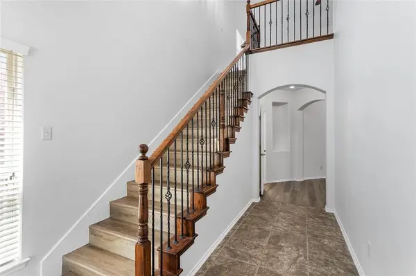 524 Mount Olive Avenue, Mckinney, TX 75072