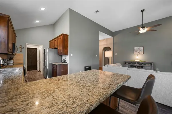 5321 Thornbush Drive, Fort Worth, TX 76179