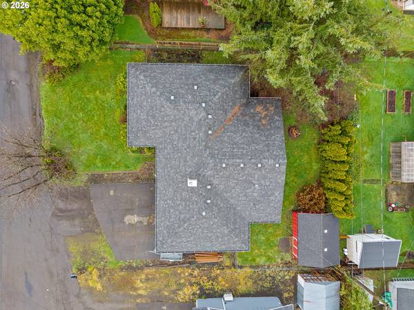 4204 DOGWOOD AVE, Tillamook, OR 97141