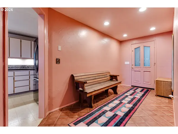 29433 HODSDONSDALE LN, Eugene, OR 97402