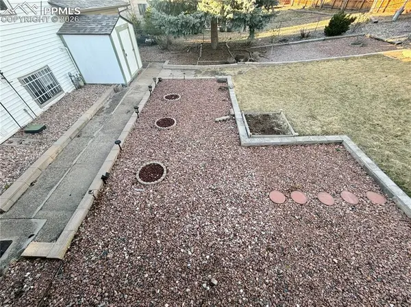 1527 Nokomis DR, Colorado Springs, CO 80915