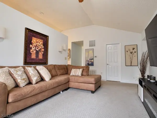 512 Azalea Dr   Ondo, Branchburg Twp., NJ 08876