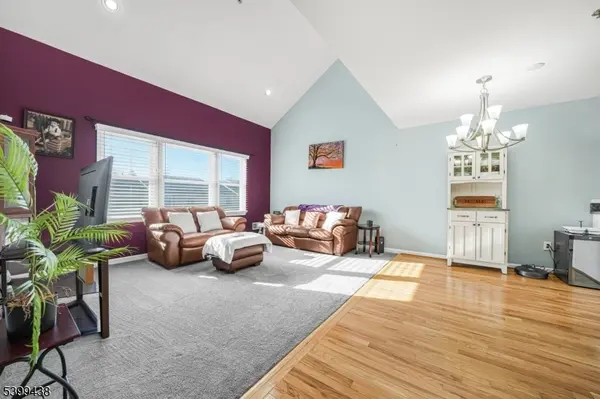 45 Royal Ave #46, Hawthorne Boro, NJ 07506