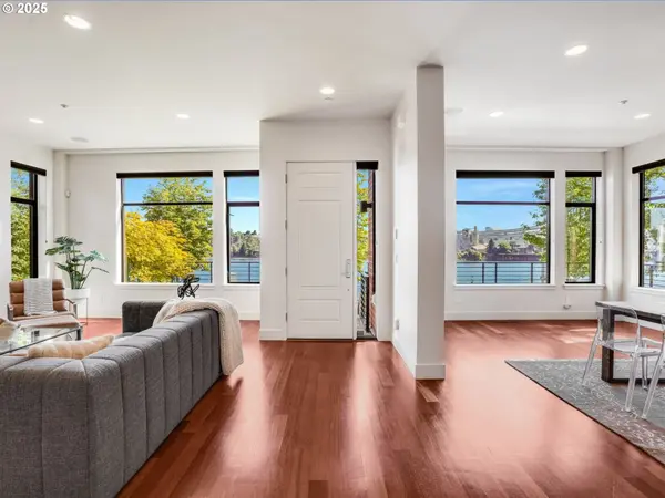 1714 NW RIVERSCAPE ST, Portland, OR 97209