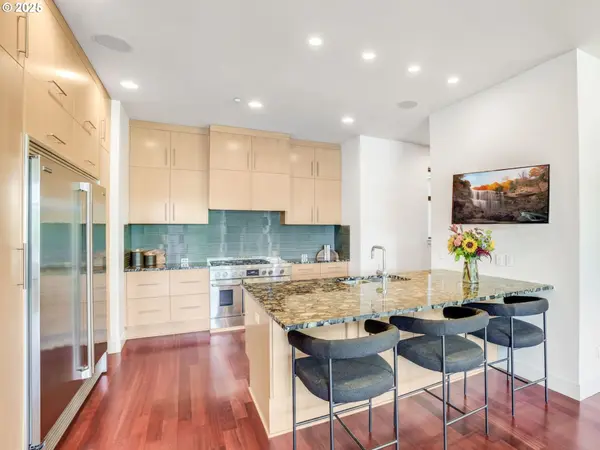 1714 NW RIVERSCAPE ST, Portland, OR 97209