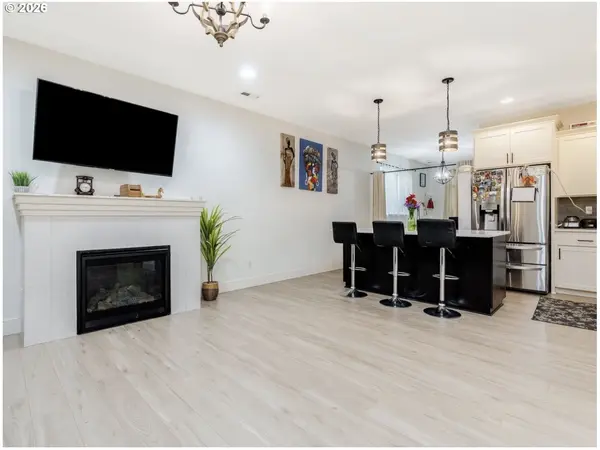 579 NW ADAMS AVE, Hillsboro, OR 97124