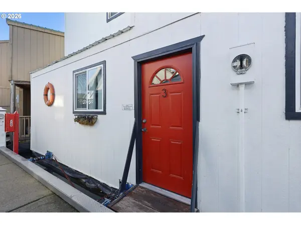 101 N BOAT BASIN RD #C-3, The Dalles, OR 97058