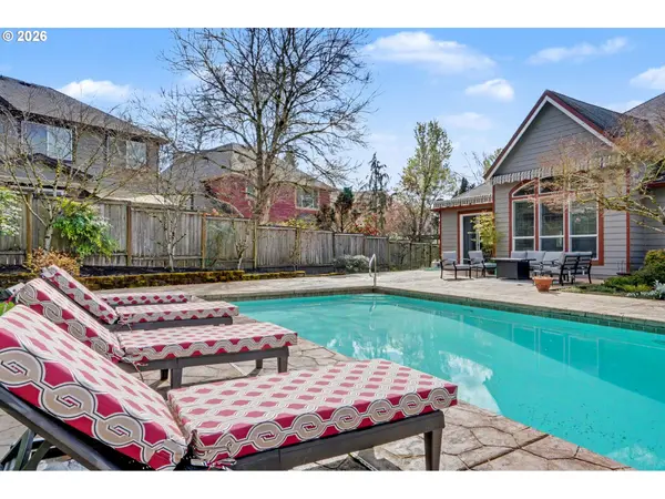 212 N GREENLINK WAY, Newberg, OR 97132