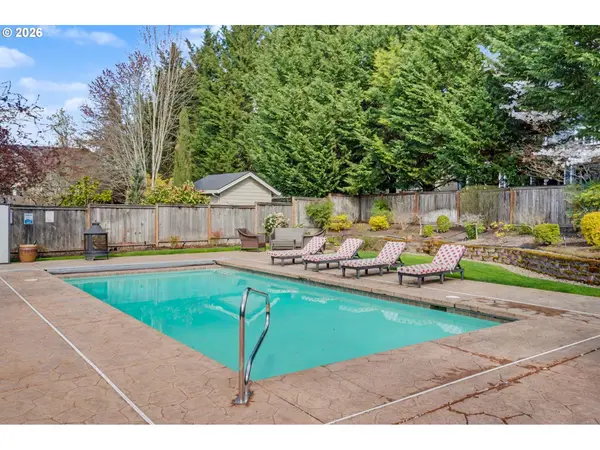 212 N GREENLINK WAY, Newberg, OR 97132