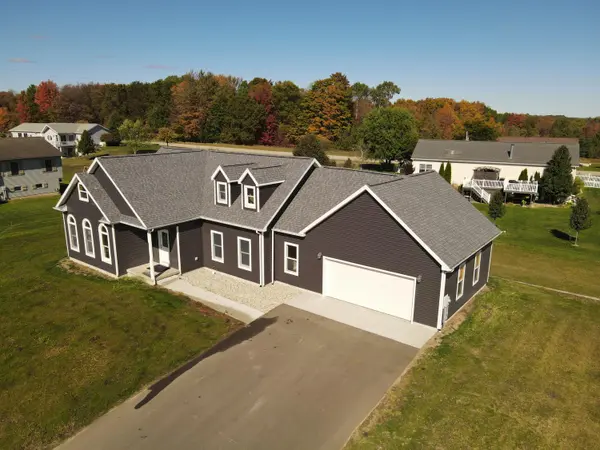 21238 Deans VW, Green Twp, MI 49307