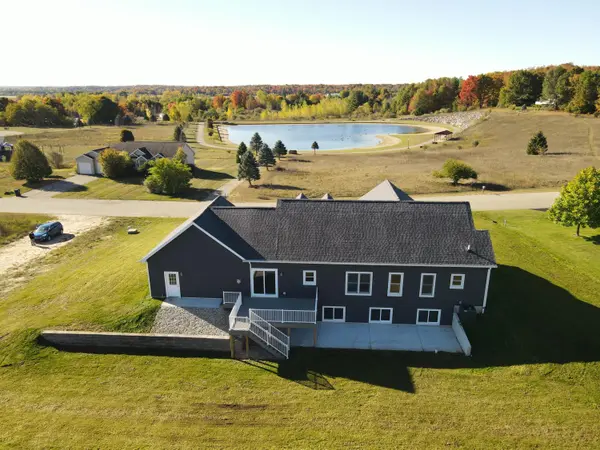 21238 Deans VW, Green Twp, MI 49307