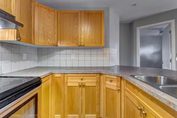 186 Kananaskis Way #213, Canmore, AB T1W 0A2