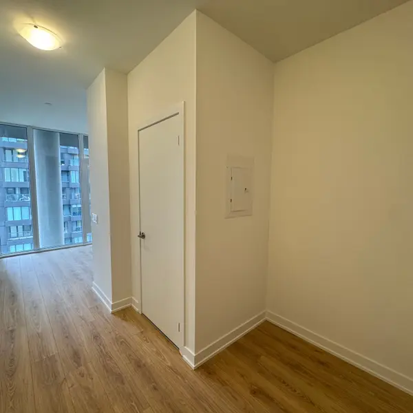 1 Quarrington LN #Unit 2904, Toronto C13, ON M3C 0S4