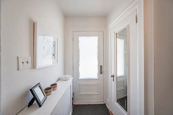 54 Latimer AVE, Toronto C04, ON M5N 2L8