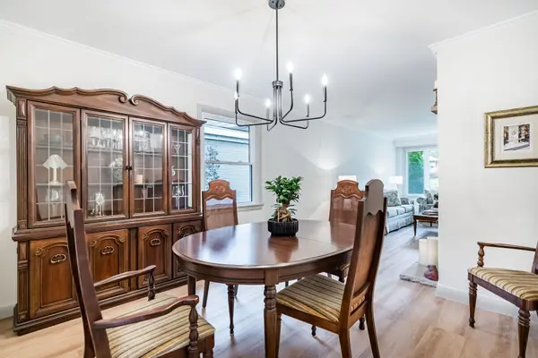 962 Mohawk ST, Oshawa, ON L1G 3B2