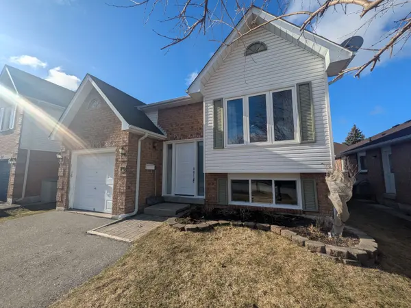 70 Freeland AVE, Clarington, ON L1C 4S3