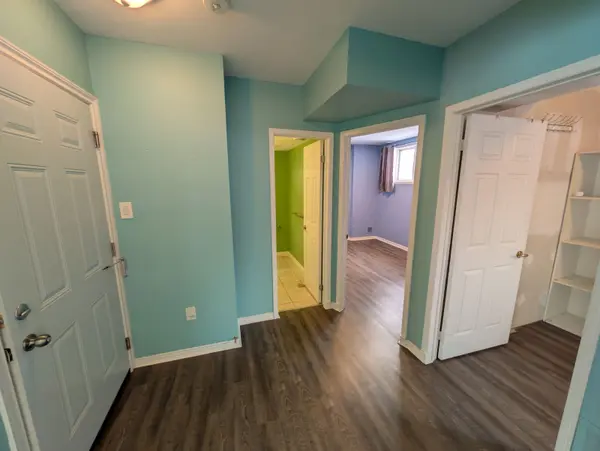 70 Freeland AVE, Clarington, ON L1C 4S3