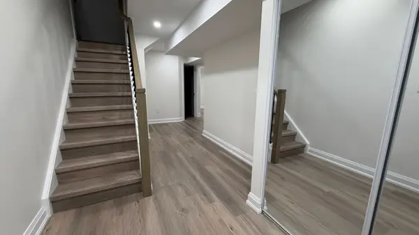 38 St Ives CRES #Bsmt, Whitby, ON L1P 0C5