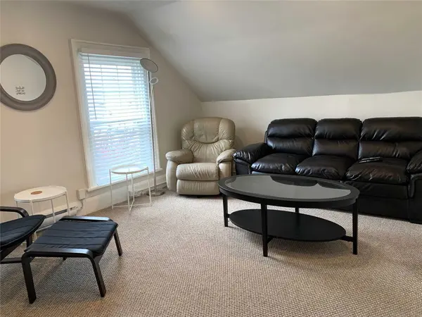 113 King ST E #Unit #3, Clarington, ON L1C 1N4